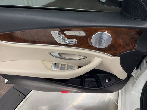 Used 2018 Mercedes-Benz E 300 image 15