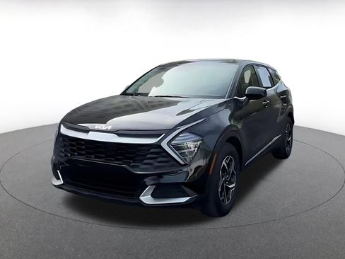 Used 2025 Kia Sportage LX image 6