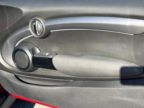 Used 2022 MINI Cooper S image 23