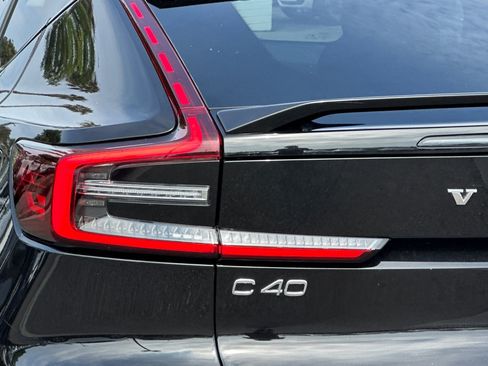 Certified 2023 Volvo C40 P8 Recharge Plus AWD/4WD image 32