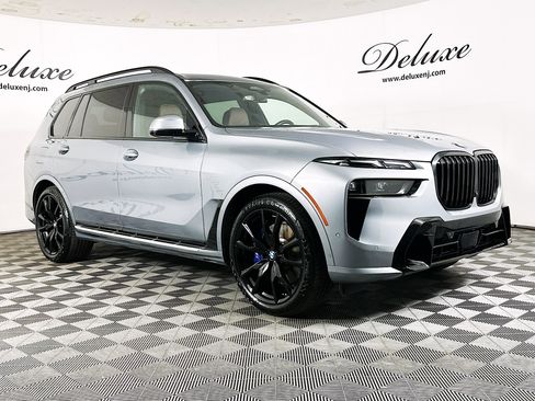 Used 2024 BMW X7 xDrive40i w/ Executive Package AWD/4WD image 1