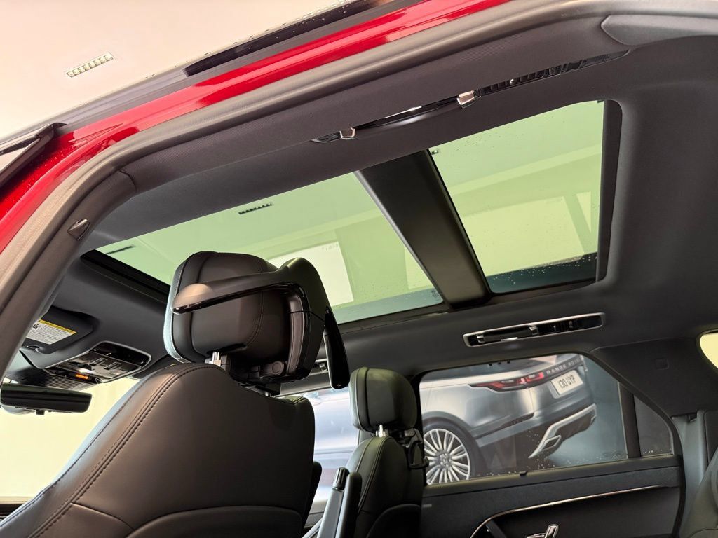 New 2025 Land Rover Range Rover Sport Dynamic SE AWD/4WD image 10