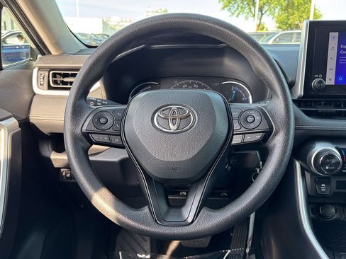 Used 2025 Toyota RAV4 LE AWD/4WD image 24