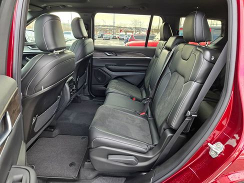 New 2026 Jeep Grand Cherokee L 4WD image 25
