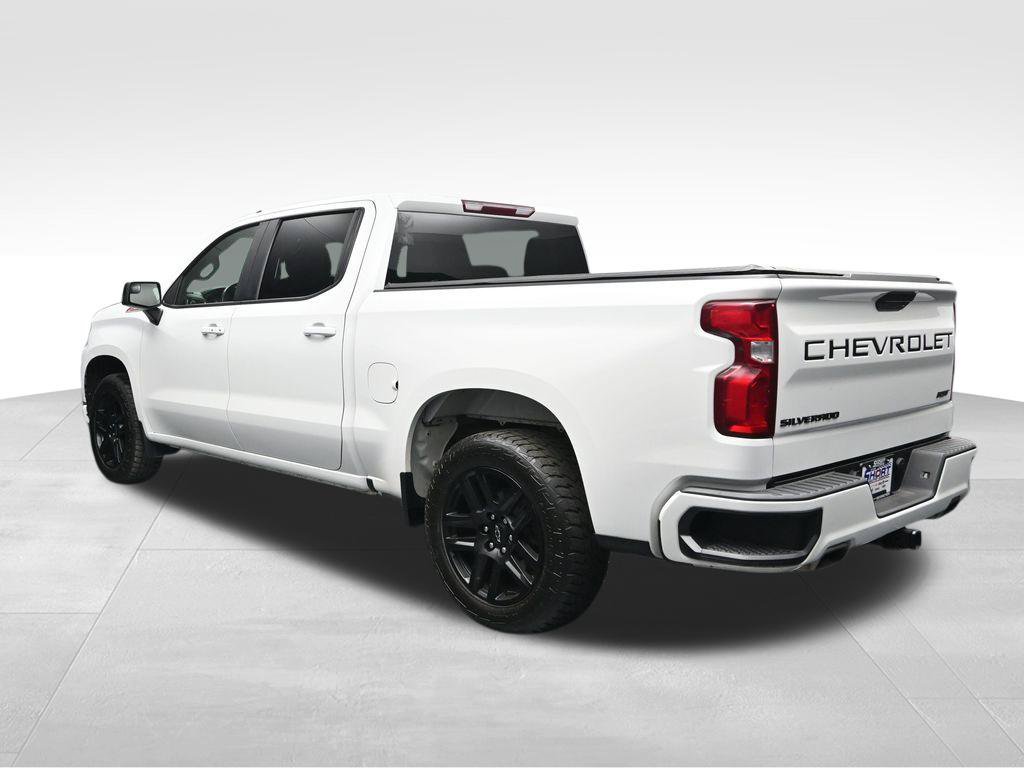 Used 2022 Chevrolet Silverado 1500 RST w/ LPO, Blackout Package AWD/4WD image 3