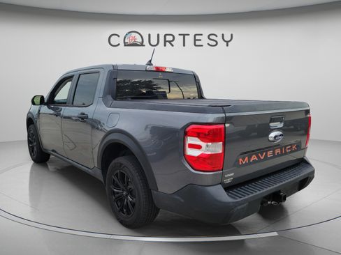 Used 2022 Ford Maverick XL FWD image 2