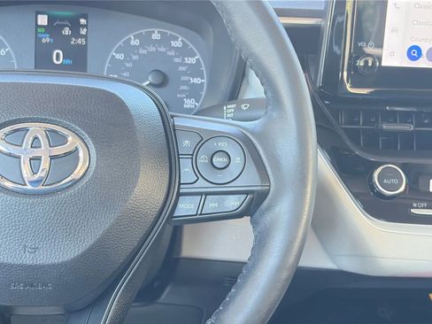 Used 2024 Toyota Corolla LE w/ LE Premium Package FWD image 29