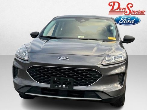 Used 2022 Ford Escape SE image 2