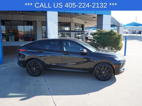 Used 2025 Buick Envista Sport Touring image 7