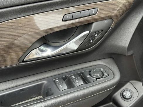 Certified 2024 GMC Terrain Denali image 22