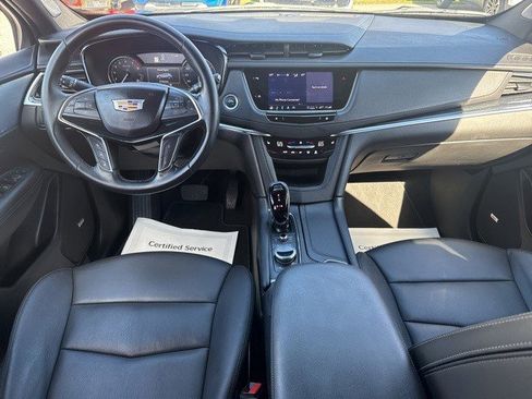 Certified 2025 Cadillac XT5 Premium Luxury image 18