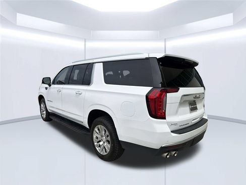 Used 2023 GMC Yukon XL Denali RWD image 5