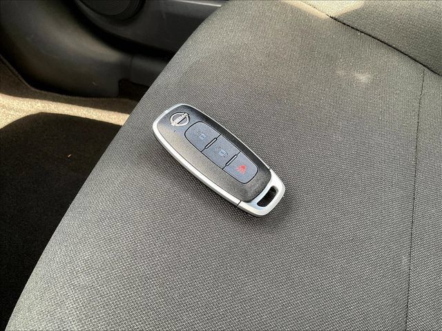 Certified 2025 Nissan Kicks Play S FWD image 34