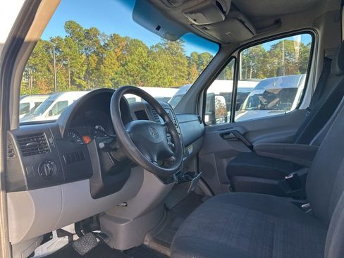 Used 2016 Mercedes-Benz Sprinter 3500 image 5