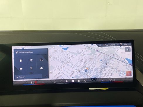 New 2026 BMW X3 xDrive30 w/ Premium Package image 12