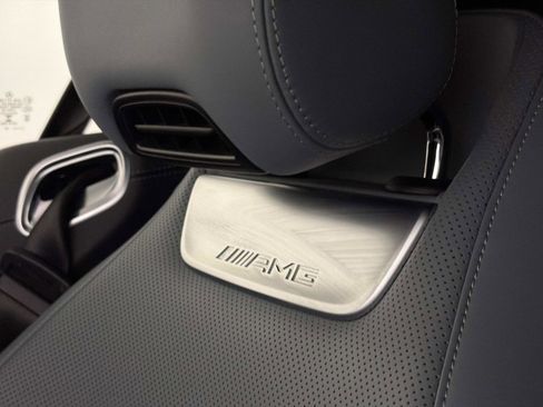 Used 2022 Mercedes-Benz SL 63 AMG 4MATIC w/ AMG Aerodynamic Package image 43