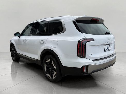 Used 2025 Kia Telluride EX w/ EX Captain's Chair Package AWD/4WD image 9