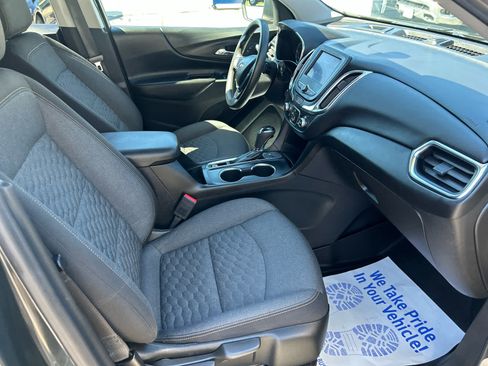 Used 2020 Chevrolet Equinox LT FWD image 22