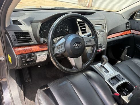 Used 2011 Subaru Legacy 2.5i Limited w/ Interior Illumination Pkg AWD/4WD image 14