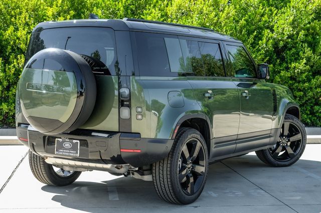 New 2026 Land Rover Defender 110 S AWD/4WD image 11