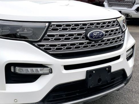 Used 2020 Ford Explorer Limited image 25