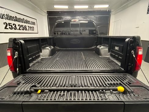 Used 2015 Ford F250 Lariat w/ Lariat Ultimate Package image 28