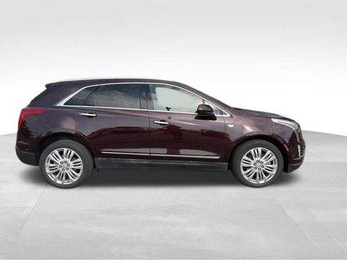 Used 2017 Cadillac XT5 Premium Luxury w/ Driver Assist Package AWD/4WD image 11