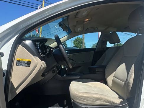 Used 2013 Kia Optima LX FWD image 11