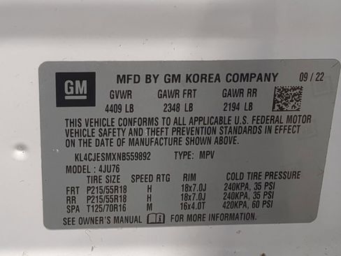 Used 2022 Buick Encore Preferred AWD/4WD image 33