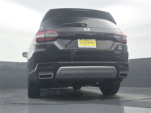 Certified 2023 Honda Pilot Touring image 32