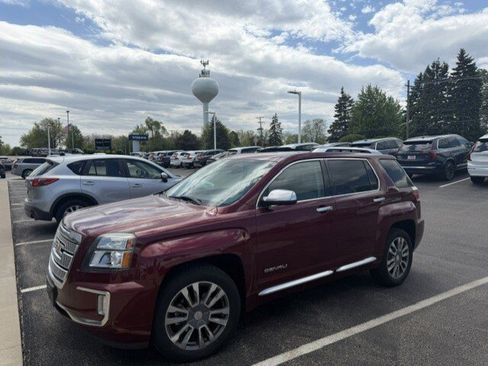 Used 2017 GMC Terrain Denali FWD image 5