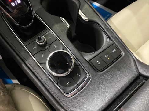 Used 2020 Cadillac XT4 Sport w/ Driver Awareness Package FWD image 18