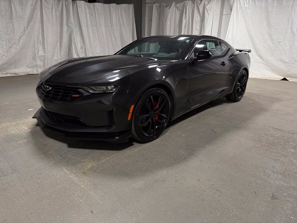 Used 2024 Chevrolet Camaro LT RWD image 3