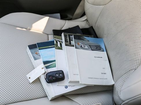 Used 2011 Lexus GX 460 w/ Comfort Plus Pkg image 35