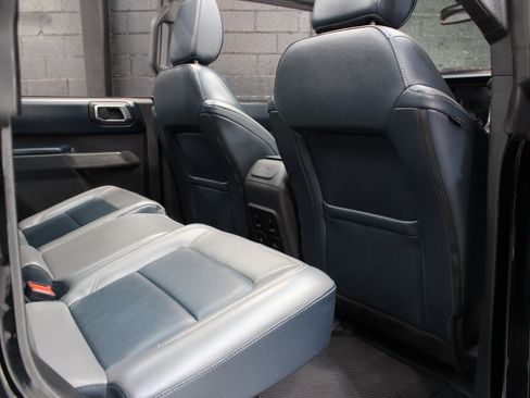 Used 2022 Ford Bronco Outer Banks w/ SASQUATCH PKG w/ Sasquatch Package image 45