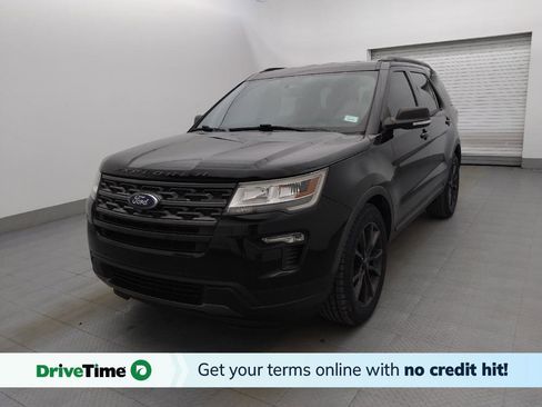 Used 2018 Ford Explorer XLT w/ Equipment Group 202A image 1