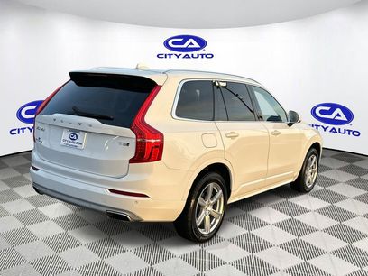 Used 2021 Volvo XC90 T5 Momentum