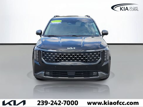Certified 2025 Kia Carnival SX Prestige FWD image 2