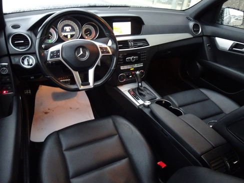 Used 2013 Mercedes-Benz C 300 Sport image 13