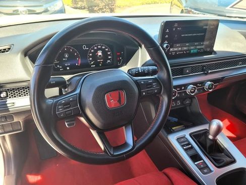 Used 2023 Honda Civic Type R image 9