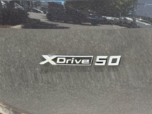 Used 2024 BMW iX xDrive50 w/ Sport Package AWD/4WD image 29