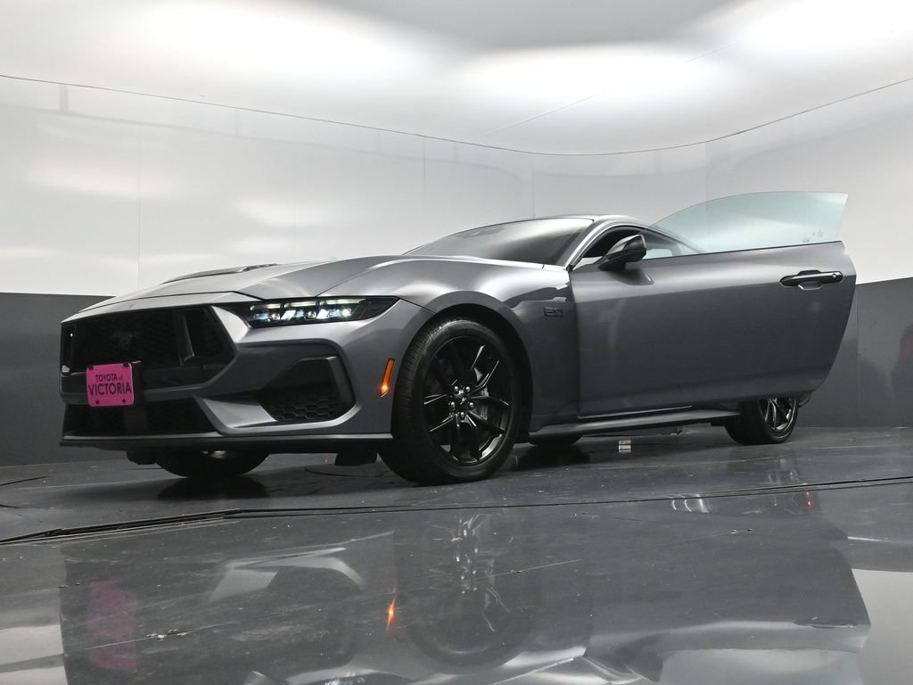 Used 2025 Ford Mustang GT Premium RWD image 31
