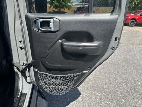 Used 2020 Jeep Wrangler Unlimited Sport S AWD/4WD image 19