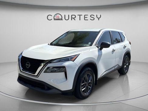 Used 2023 Nissan Rogue S FWD image 1