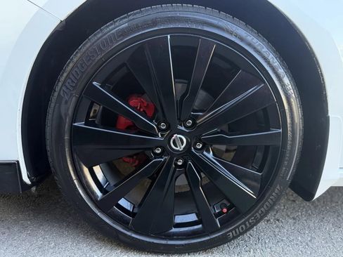 Used 2022 Nissan Altima 2.5 SR w/ Midnight Edition Package FWD image 43