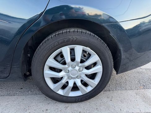 Used 2019 Toyota Corolla LE FWD image 16