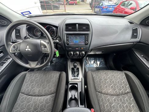 Used 2024 Mitsubishi Outlander Sport SE AWD/4WD image 13