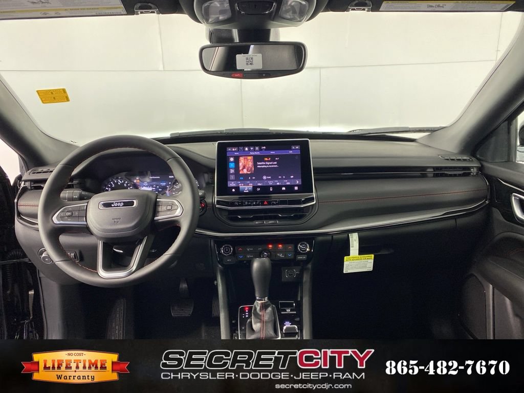 New 2026 Jeep Compass Trailhawk AWD/4WD image 28
