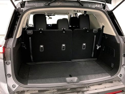 New 2025 Nissan Pathfinder S image 37