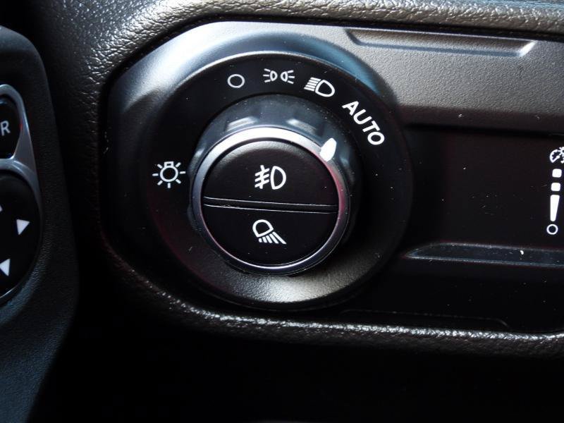 Used 2023 Jeep Gladiator Willys AWD/4WD image 78